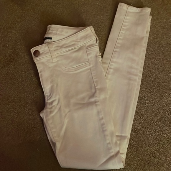 AE White Skinny Jeans | SIZE: 2 Regular - Picture 1 of 2